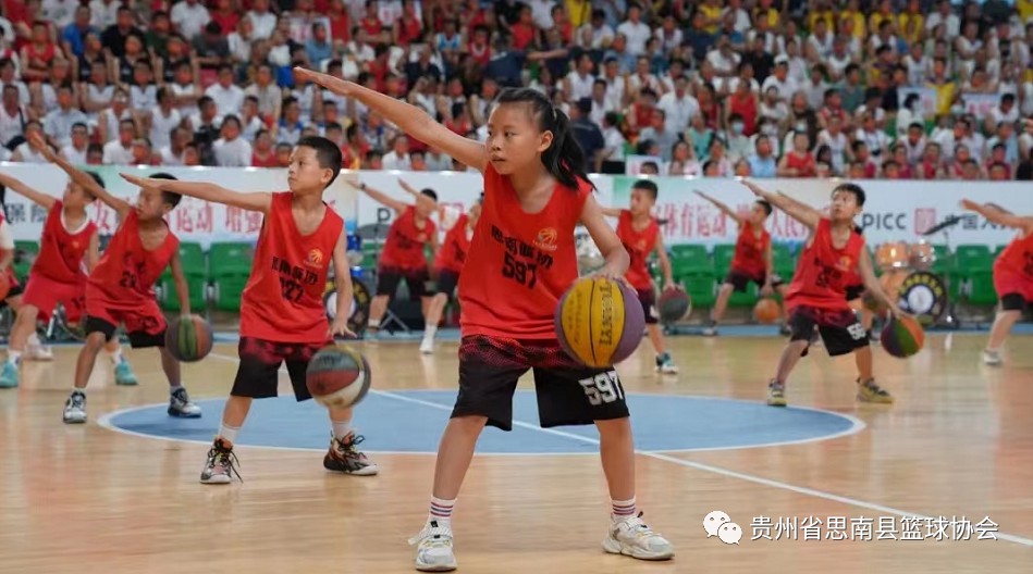 如何在封闭训练中培养篮球战术意识_2